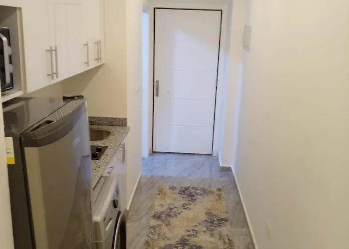 Amazing 1 Bedroom & Sofa Bed At Selenabay